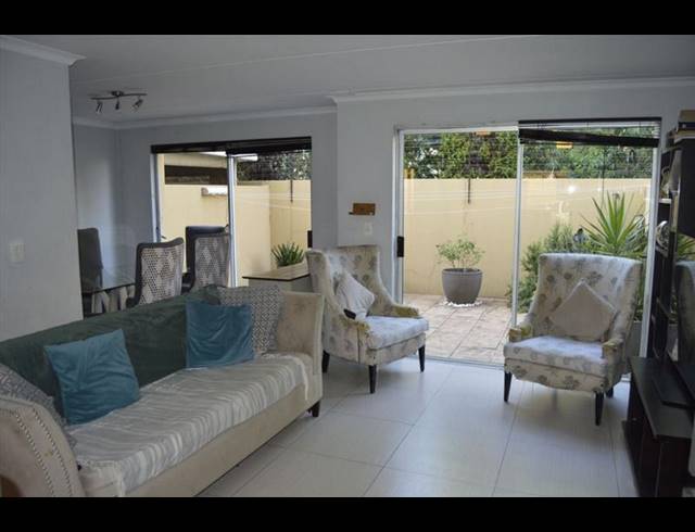 3 BEDROOM TOWNHOUSE FOR SALE IN RYNFIELD